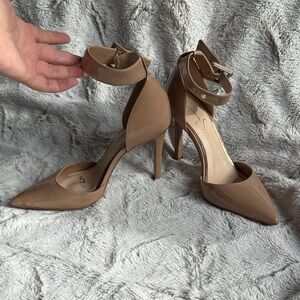 Jessica Simpson Tan Ankle Strap Heels